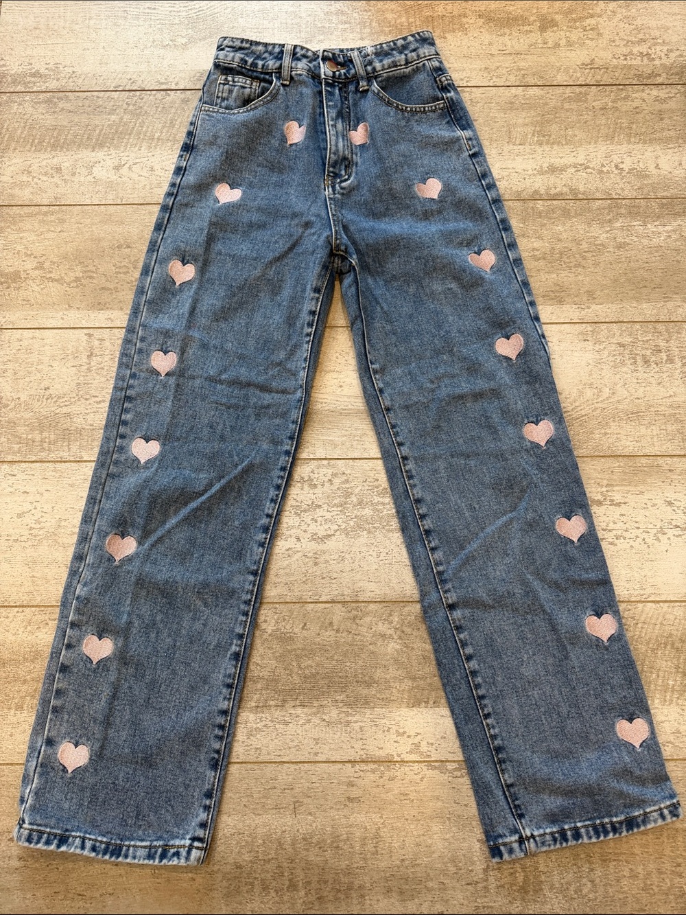SHEIN Blue Straight-Leg Jeans with Pink Heart Accents XS
